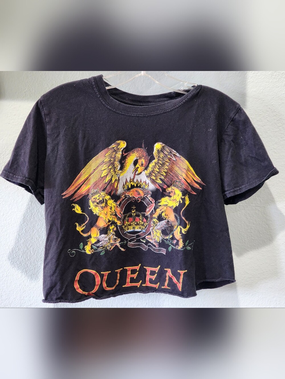 Queen Band - Official Merchandise | Black Graphic Cropped Tee | Womens Small